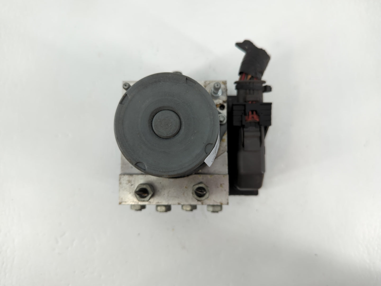 2010 Chevrolet Traverse ABS Pump Control Module Replacement P/N:0 265 230 111 01 Fits OEM Used Auto Parts - Oemusedautoparts