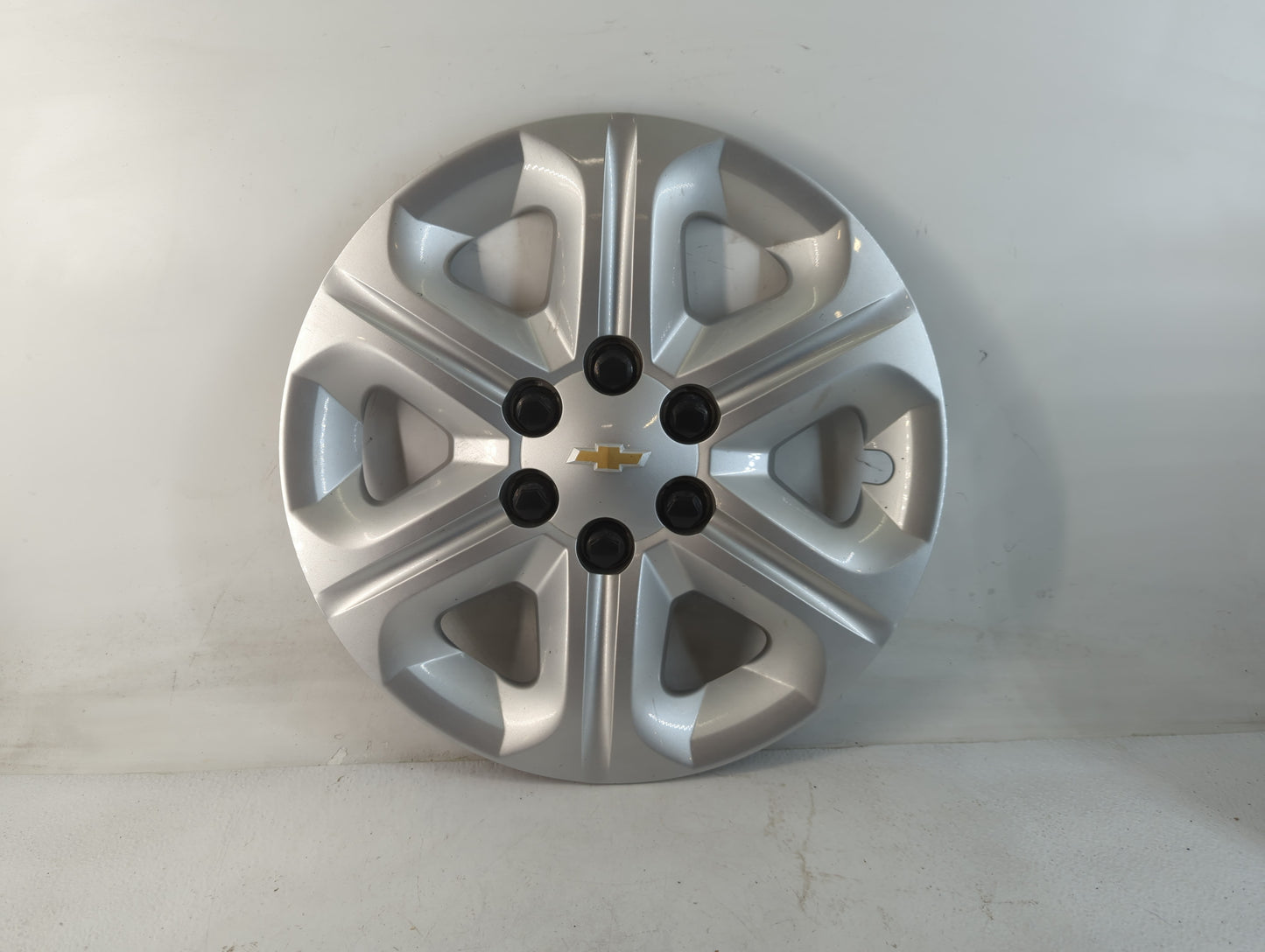 2017-2017 Chevrolet Traverse Driver Front Wheel Hub Oem - Oemusedautoparts1.com