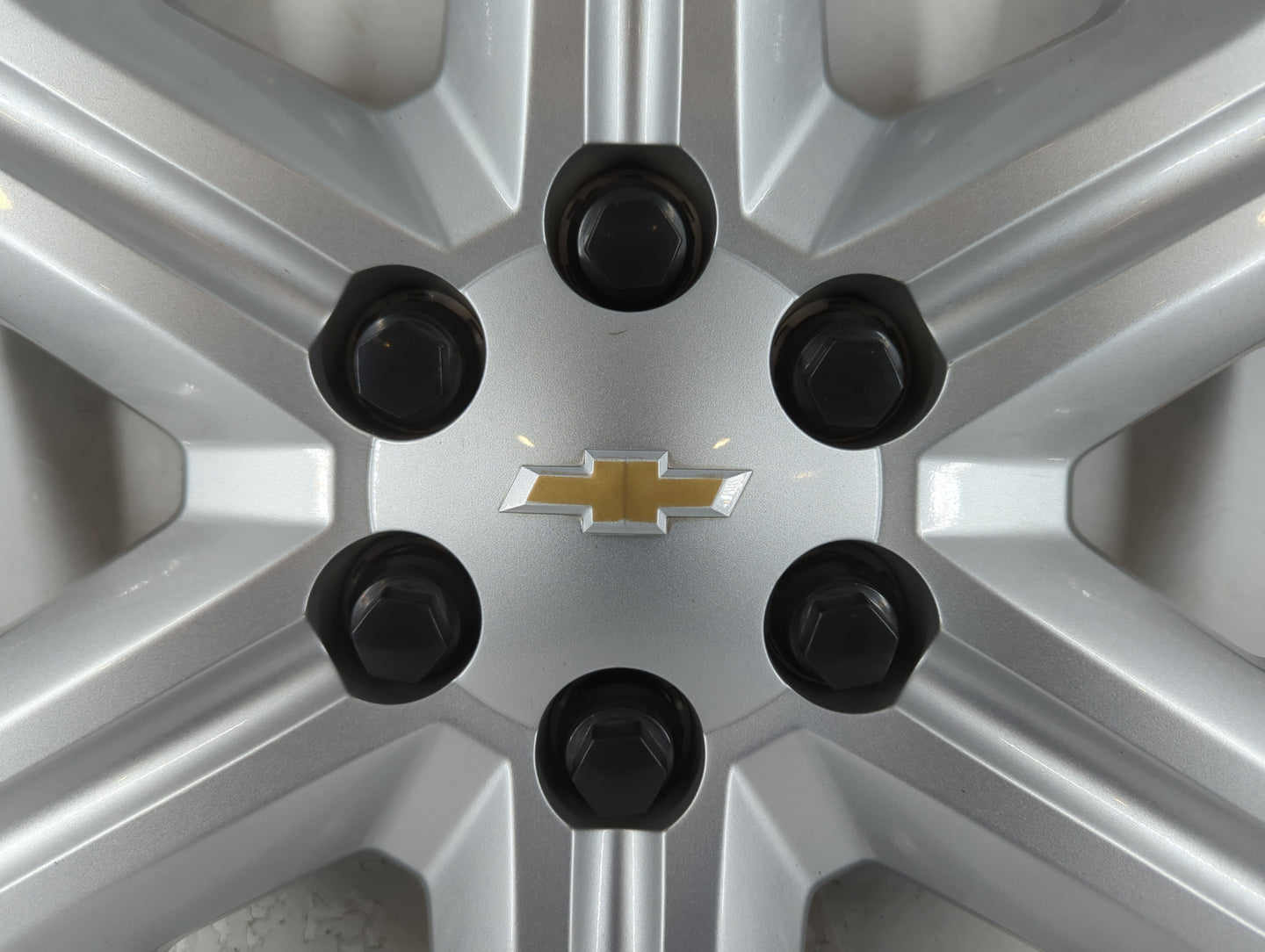 2010 Chevrolet Traverse Oem Wheel Rim - Oemusedautoparts1.com