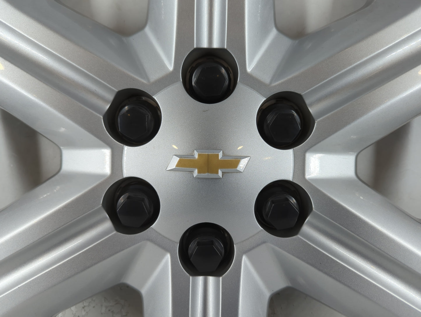 2010 Chevrolet Traverse Oem Wheel Rim - Oemusedautoparts1.com
