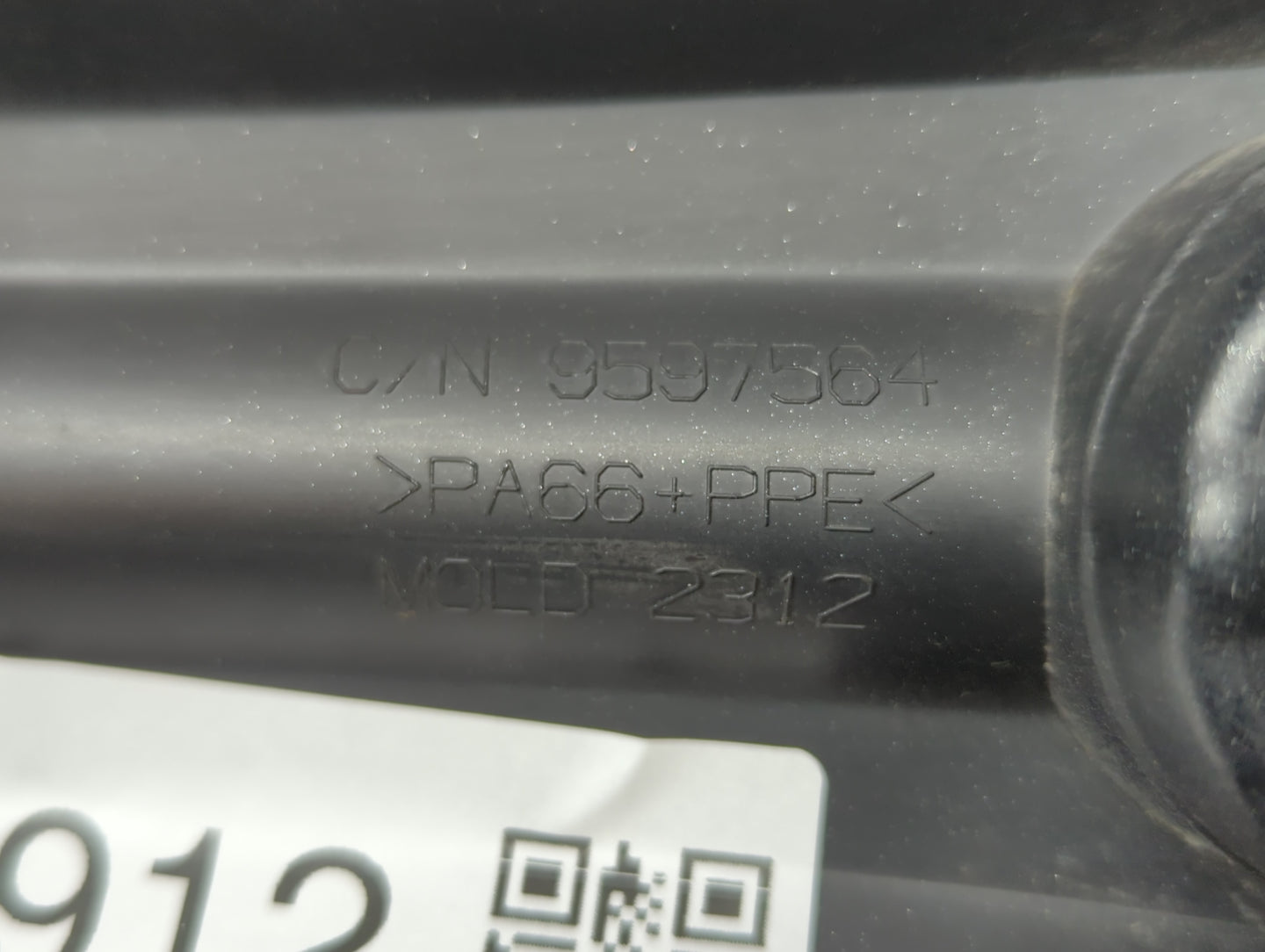 2010 Chevrolet Traverse Driver Front Wheel Hub Oem - Oemusedautoparts1.com