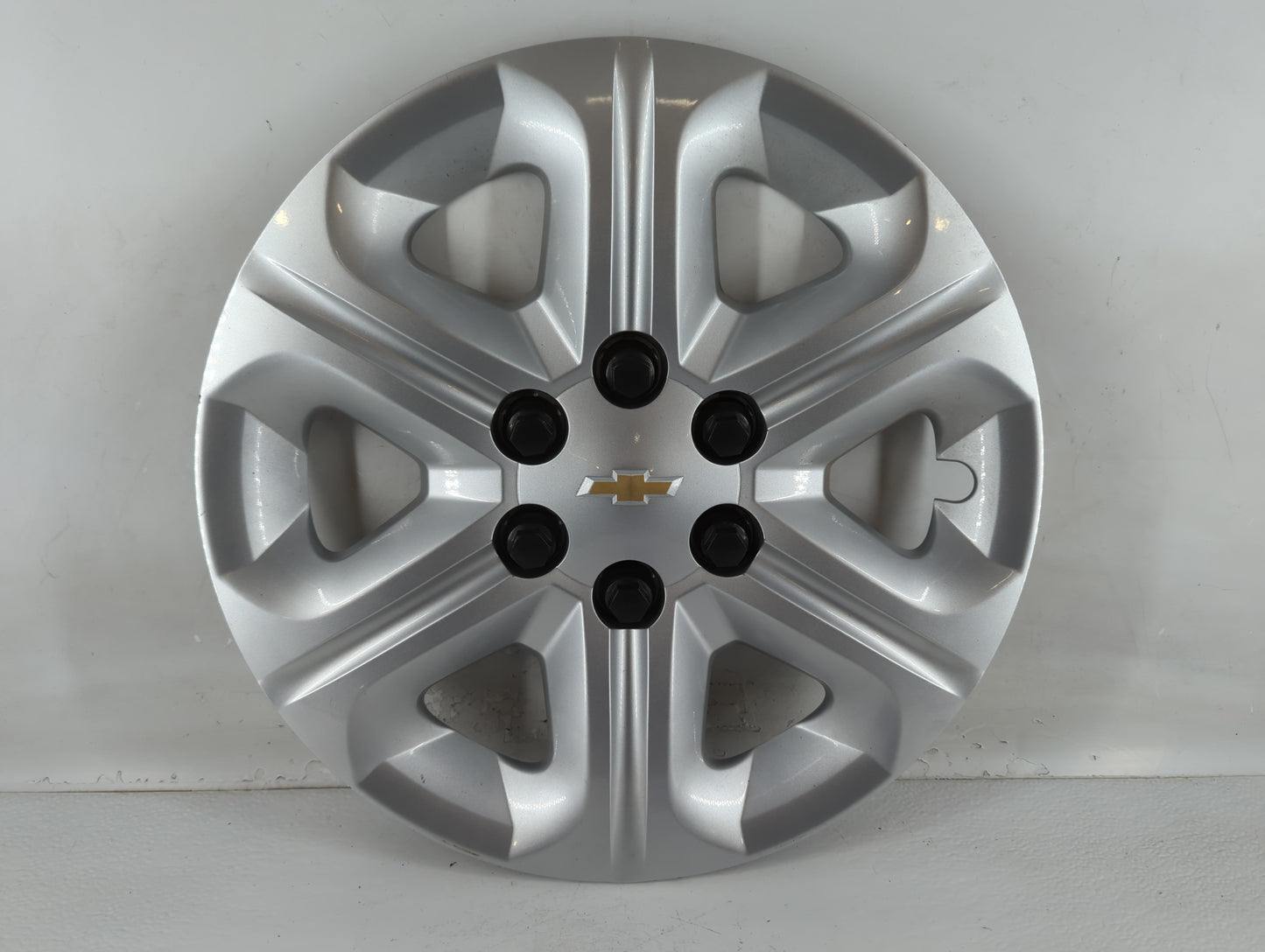 2017-2017 Chevrolet Traverse Driver Front Wheel Hub Oem - Oemusedautoparts1.com