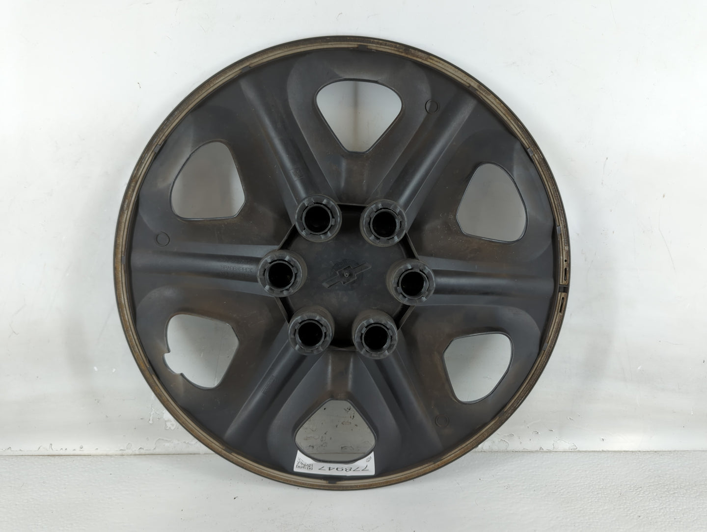 2017-2017 Chevrolet Traverse Driver Front Wheel Hub Oem - Oemusedautoparts1.com