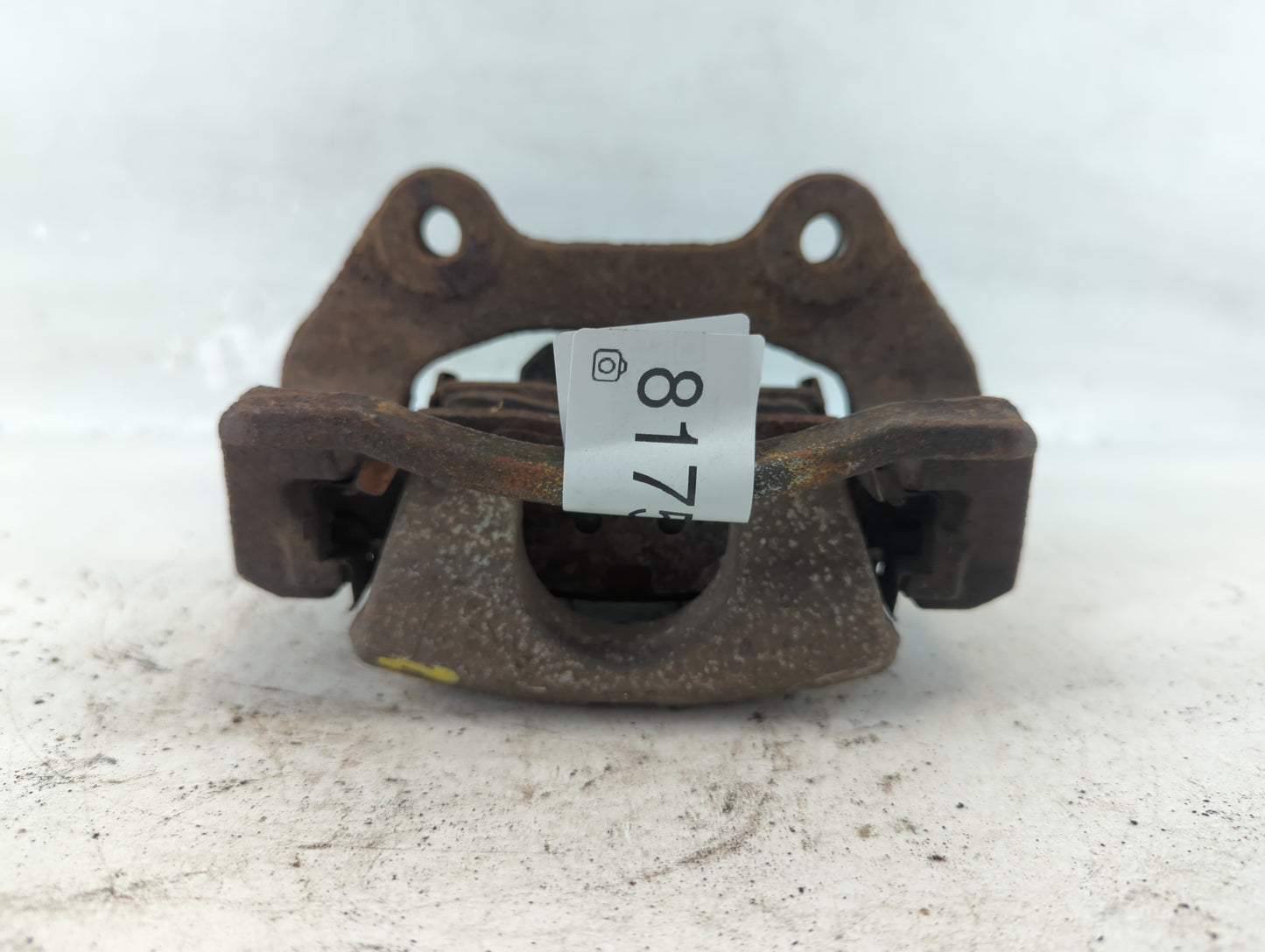 2017-2017 Chevrolet Traverse Front Driver Left Brake Caliper - Oemusedautoparts1.com