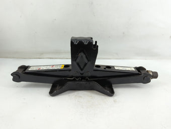 compare product 2010 Chevrolet Traverse Spare Scissor Car Jack 886708