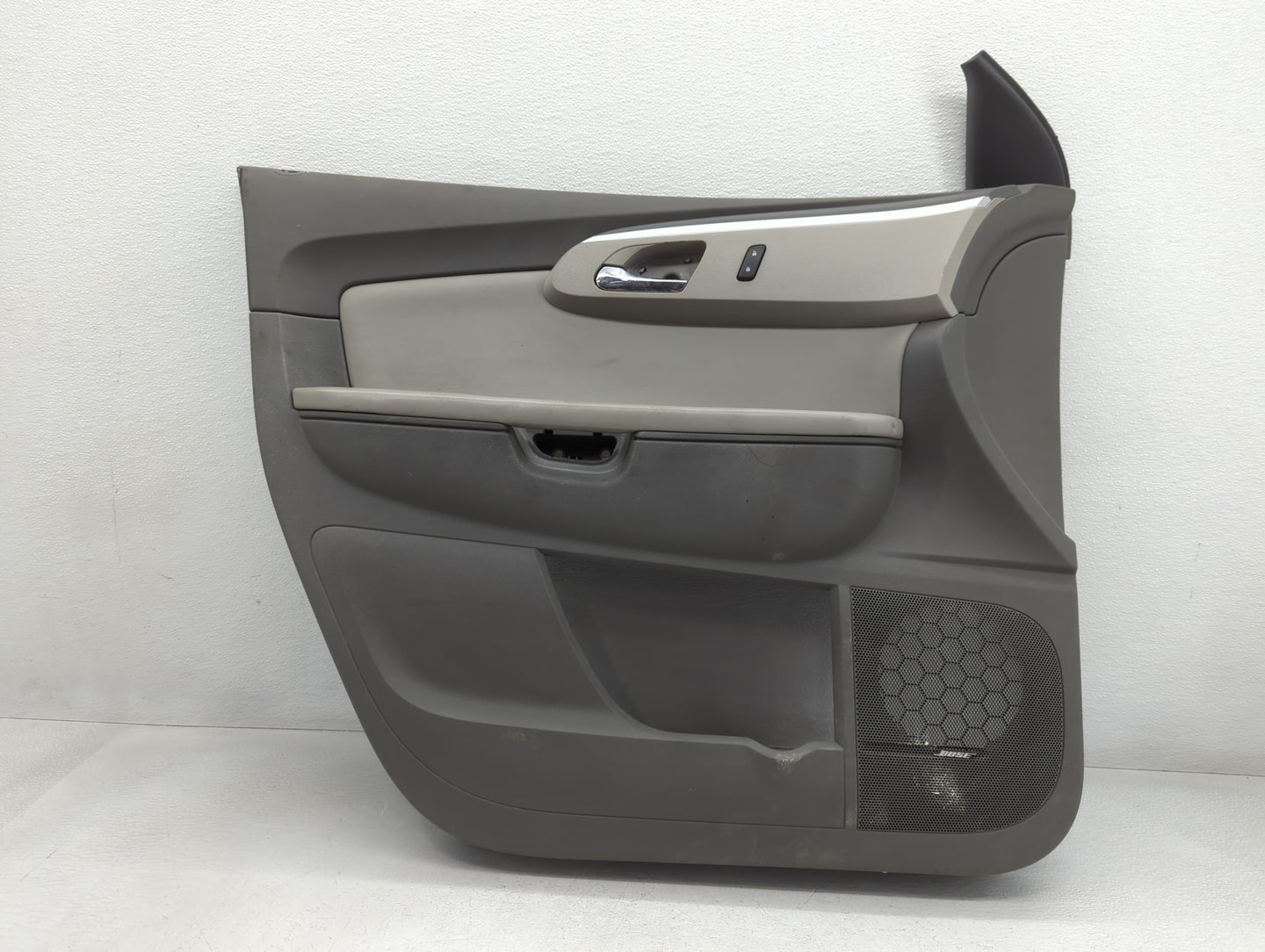 2010 Chevrolet Travrs Rear Left Driver Interior Door Panel Trim Dark Grey - Oemusedautoparts1.com