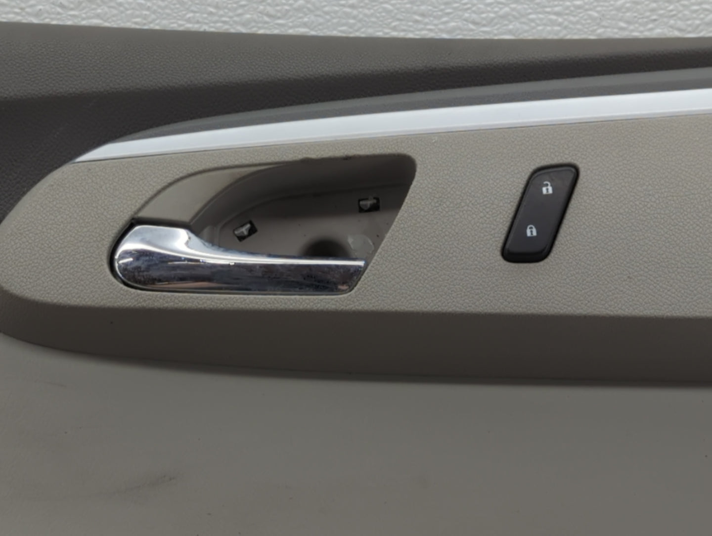2010 Chevrolet Travrs Rear Left Driver Interior Door Panel Trim Dark Grey - Oemusedautoparts1.com