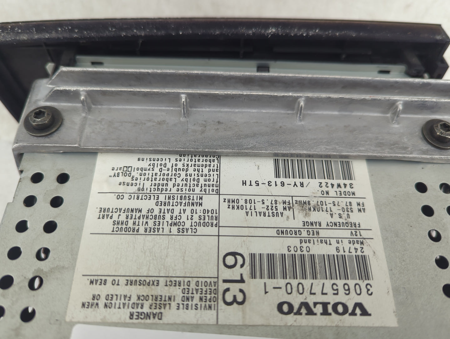 2010 Chrysler 200 Radio AM FM Cd Player Receiver Replacement P/N:30657700-1 Fits OEM Used Auto Parts - Oemusedautoparts1.com