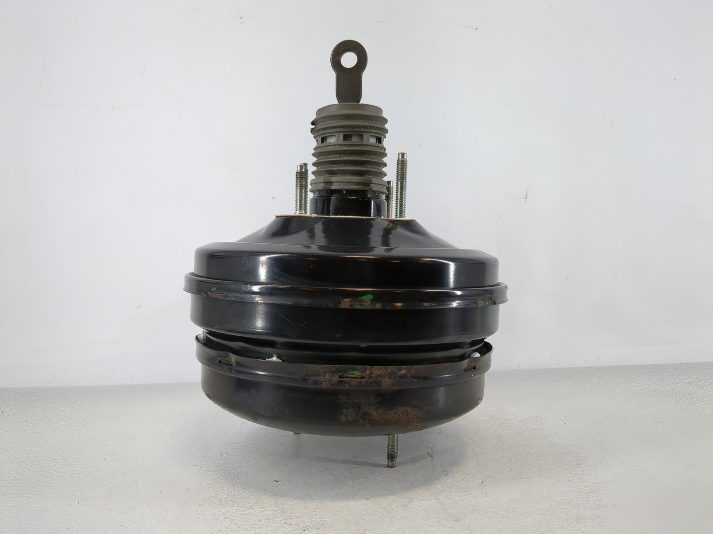 2009-2010 Chrysler 300 Power Brake Booster Oem 1129505 - Oemusedautoparts1.com