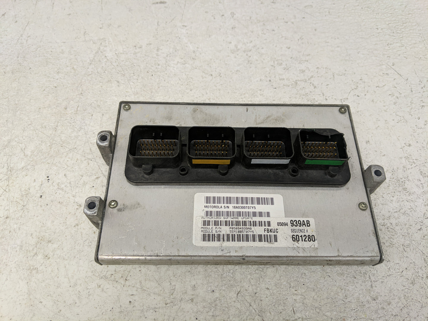 2010 Chrysler 300 PCM Engine Control Computer ECU ECM PCU OEM P/N:05094939AB Fits OEM Used Auto Parts - Oemusedautoparts1.co