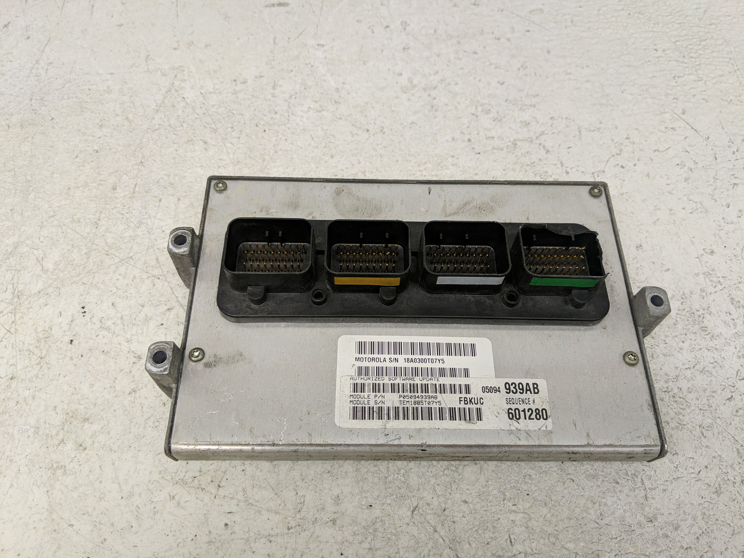2010 Chrysler 300 PCM Engine Control Computer ECU ECM PCU OEM P/N:05094939AB Fits OEM Used Auto Parts - Oemusedautoparts1.co
