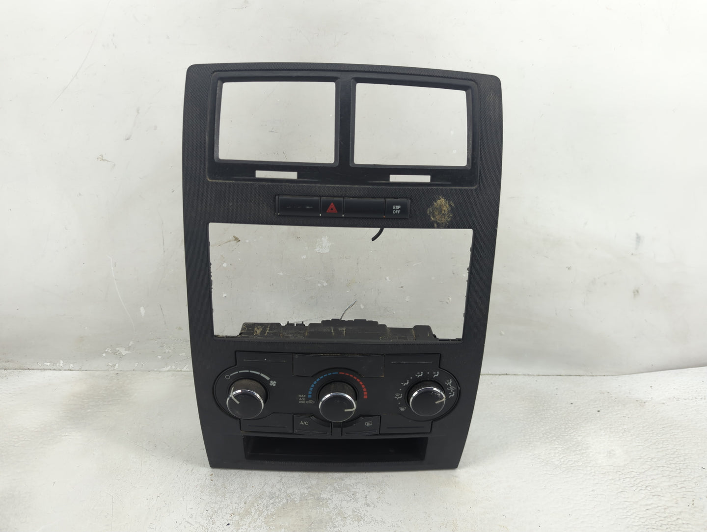 2008-2010 Chrysler 300 Climate Control Module Temperature AC/Heater Replacement P/N:P55111871AD Fits Fits 2008 2009 2010 OEM