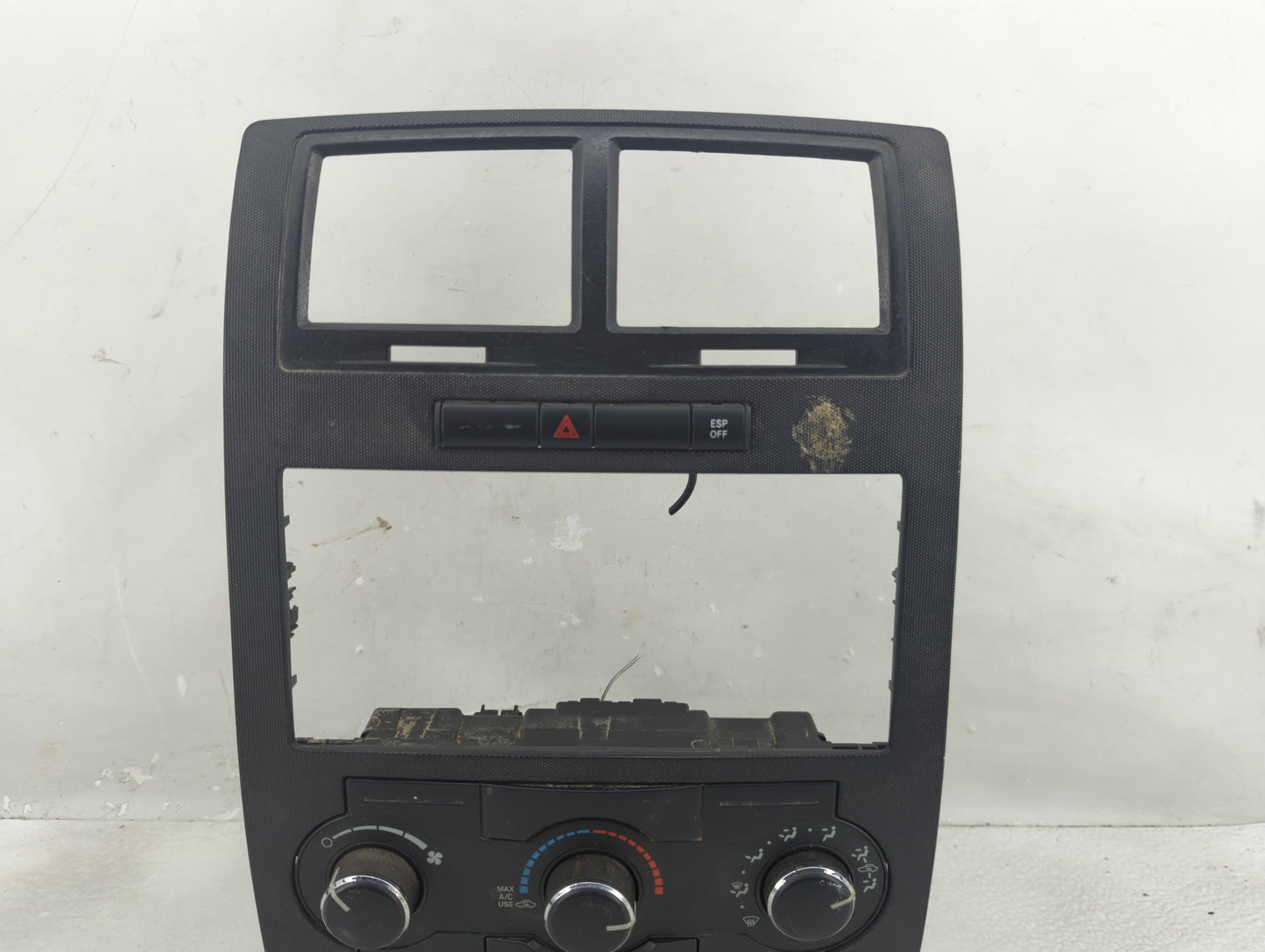 2008-2010 Chrysler 300 Climate Control Module Temperature AC/Heater Replacement P/N:P55111871AD Fits Fits 2008 2009 2010 OEM
