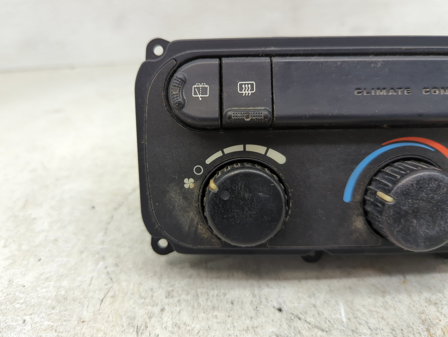 2008-2010 Chrysler 300 Climate Control Module Temperature AC/Heater Replacement P/N:P05134625AB Fits Fits 2008 2009 2010 OEM