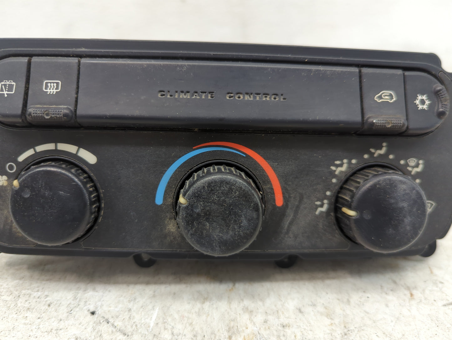 2008-2010 Chrysler 300 Climate Control Module Temperature AC/Heater Replacement P/N:P05134625AB Fits Fits 2008 2009 2010 OEM
