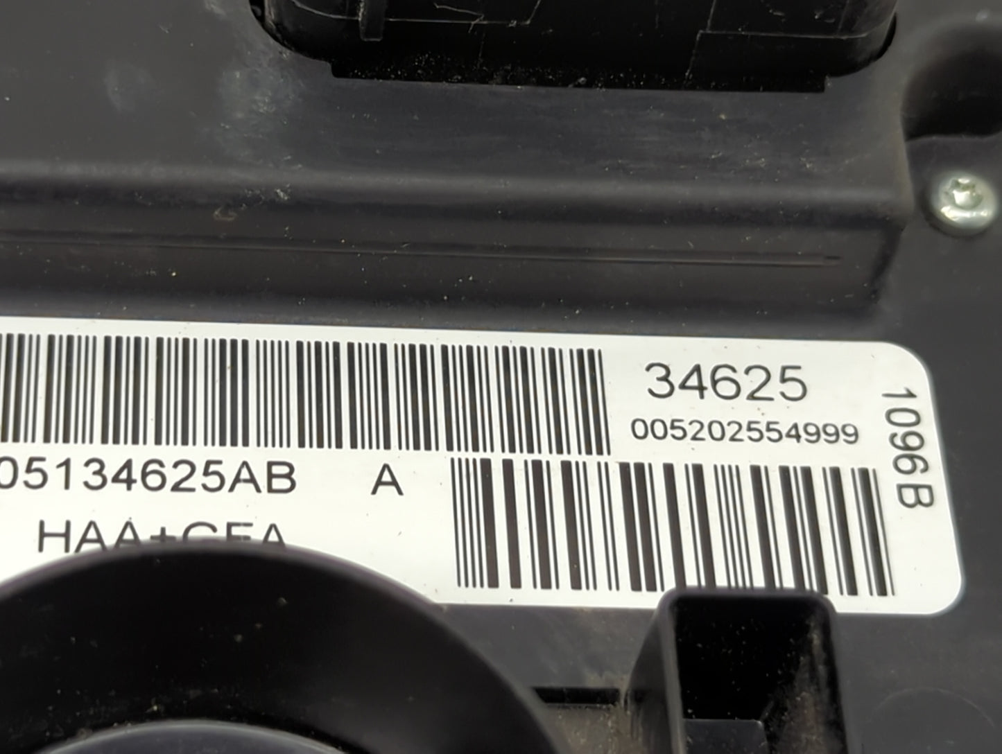 2008-2010 Chrysler 300 Climate Control Module Temperature AC/Heater Replacement P/N:P05134625AB Fits Fits 2008 2009 2010 OEM