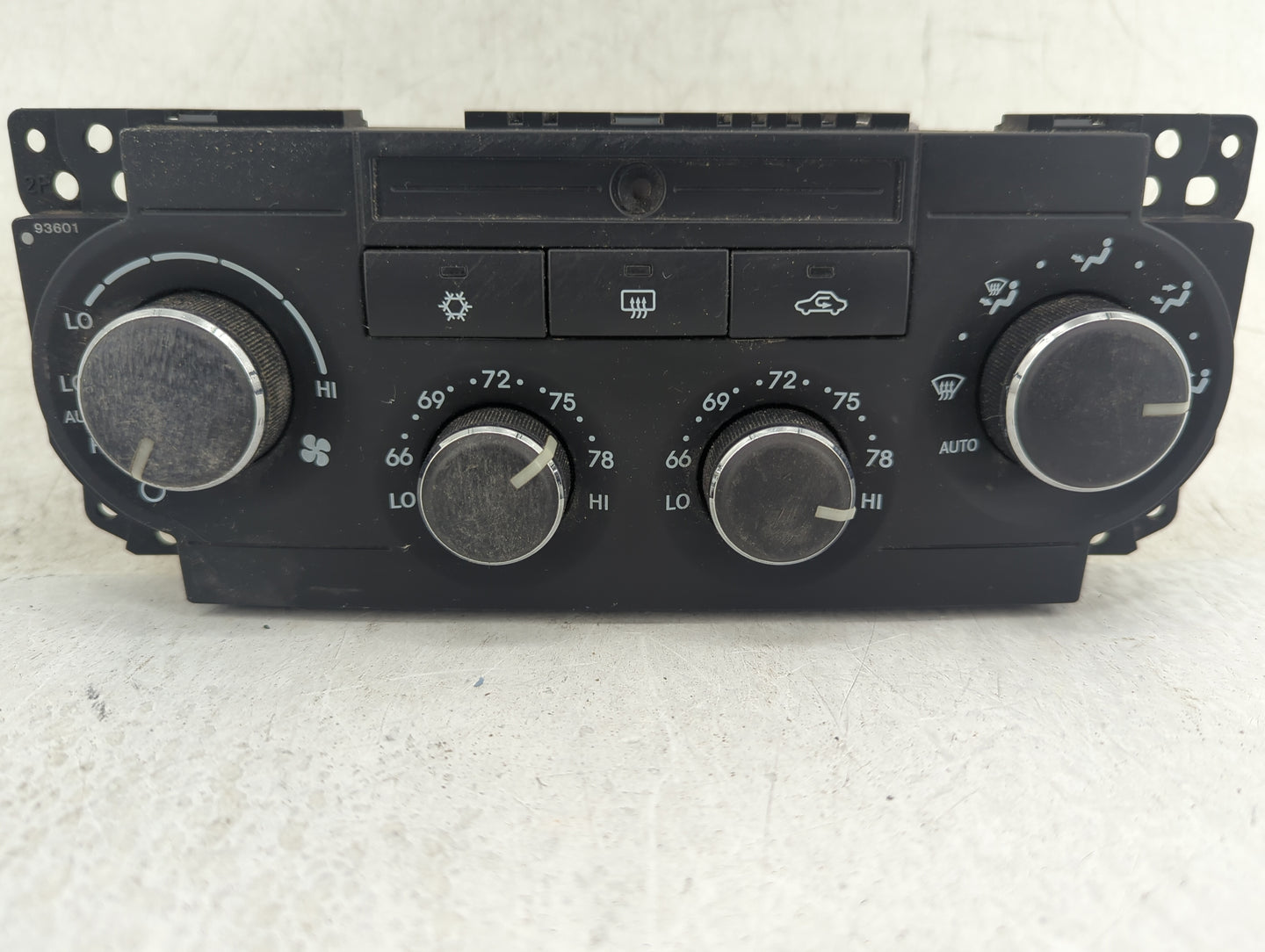 2008-2010 Chrysler 300 Climate Control Module Temperature AC/Heater Replacement P/N:P55111872AD Fits Fits 2008 2009 2010 OEM