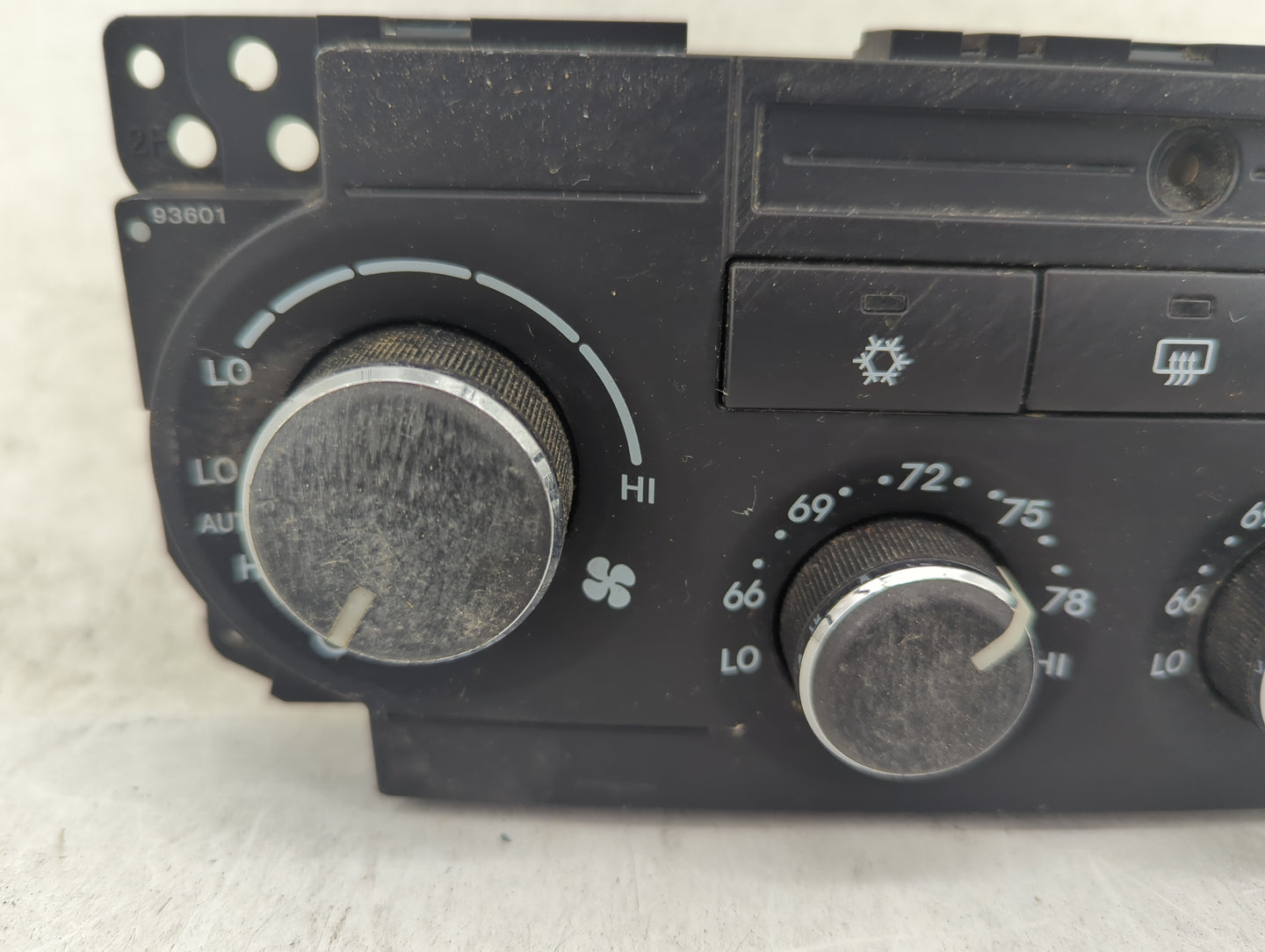 2008-2010 Chrysler 300 Climate Control Module Temperature AC/Heater Replacement P/N:P55111872AD Fits Fits 2008 2009 2010 OEM