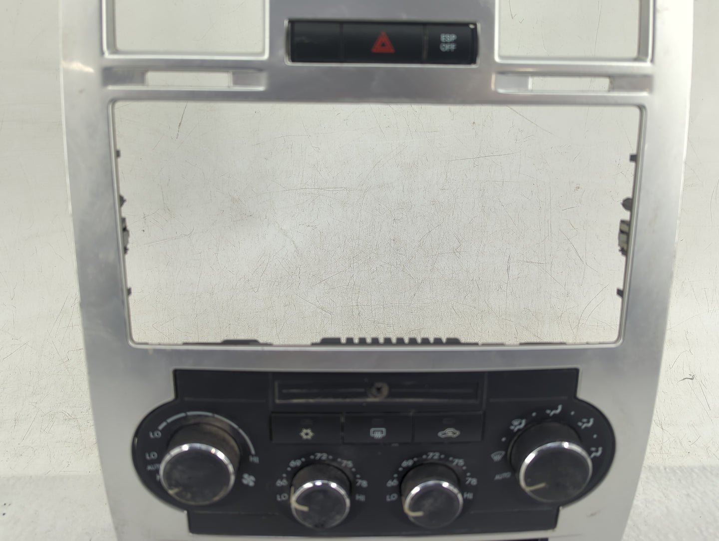 2008-2010 Chrysler 300 Climate Control Module Temperature AC/Heater Replacement P/N:P55111872AD Fits Fits 2008 2009 2010 OEM