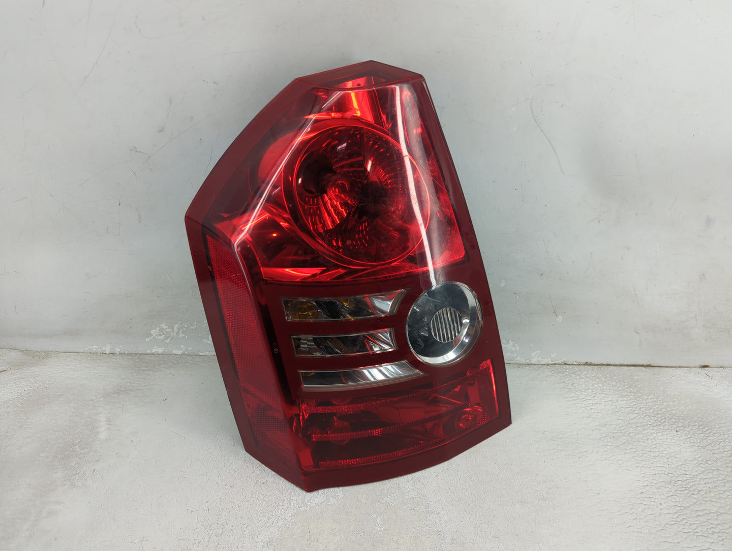 2008-2010 Chrysler 300 Tail Light Assembly Passenger Right OEM Fits Fits 2008 2009 2010 OEM Used Auto Parts - Oemusedautopar