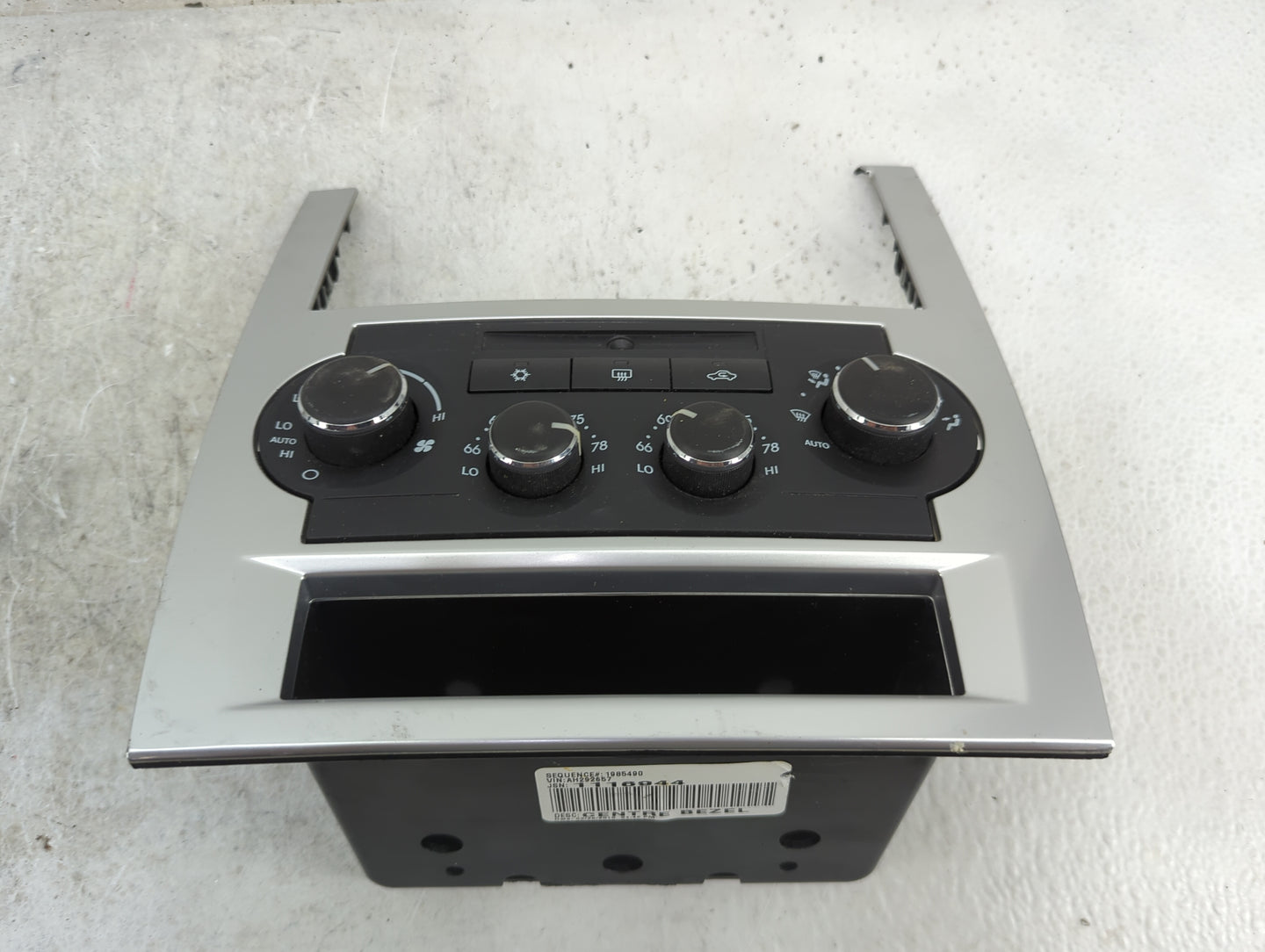 2008-2010 Chrysler 300 Climate Control Module Temperature AC/Heater Replacement P/N:P55111872AD HAF08.00.04 Fits OEM Used Au