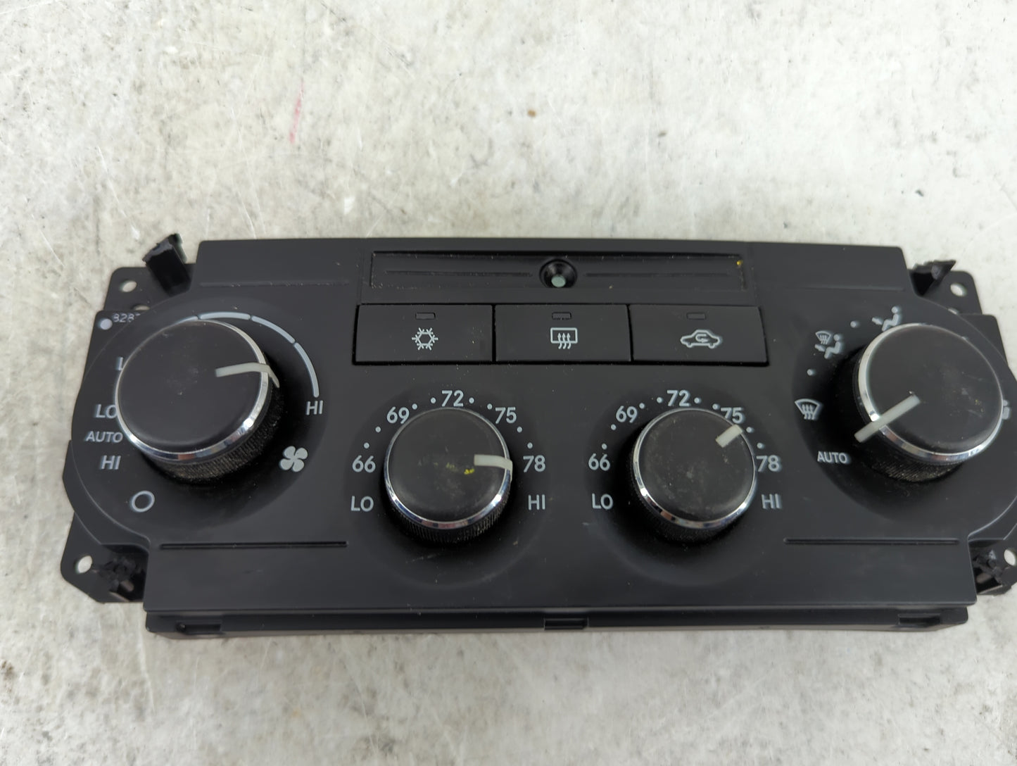 2008-2010 Chrysler 300 Climate Control Module Temperature AC/Heater Replacement P/N:P55111872AD HAF06.00.04 Fits OEM Used Au