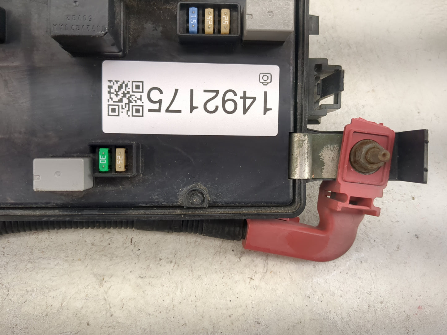 2010 Chrysler 300 Fusebox Fuse Box Relay Module Tipm - Oemusedautoparts1.com