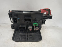 2010 Chrysler 300 Fusebox Fuse Box Relay Module Tipm - Oemusedautoparts1.com