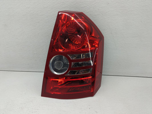 2008-2010 Chrysler 300 Tail Light Assembly Passenger Right OEM P/N:04806372AC 04806370AC Fits Fits 2008 2009 2010 OEM Used A