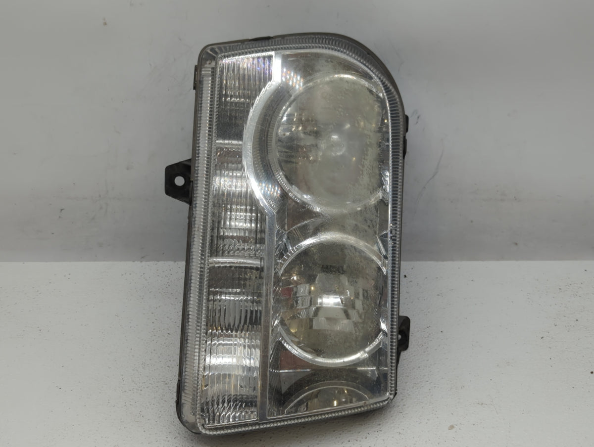 Chrysler 300 Passenger Right Oem Fog Light Lamp 518619 - Oemusedautoparts1.com