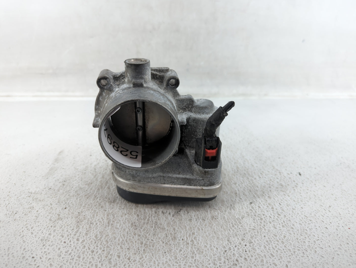 2006-2010 Chrysler 300 Throttle Body P/N:04861691AA Fits Fits 2006 2007 2008 2009 2010 2011 OEM Used Auto Parts - Oemusedaut