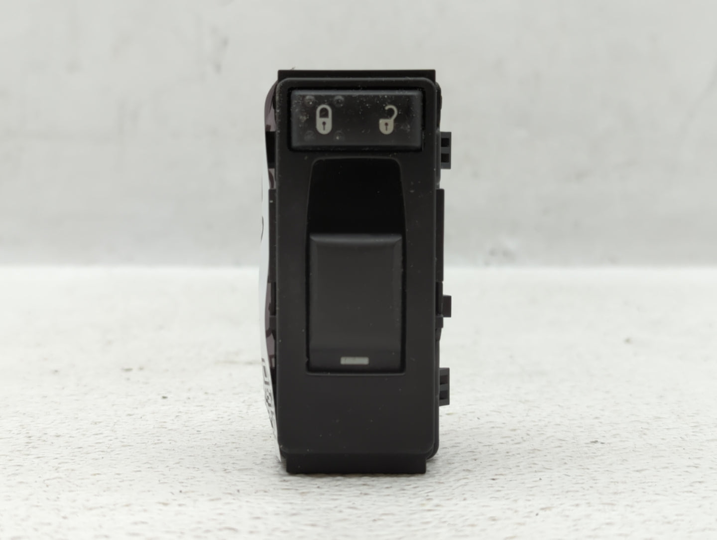 2007-2010 Chrysler 300 Master Power Window Switch Replacement Driver Side Left P/N:04602785AA Fits OEM Used Auto Parts - Oem