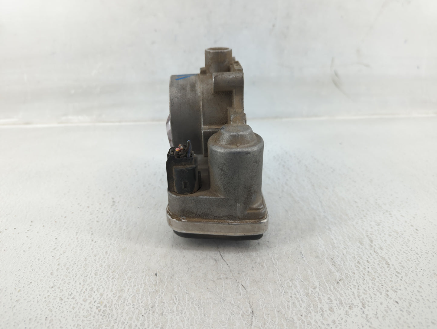 2006-2010 Chrysler 300 Throttle Body P/N:0486 1691 AA Fits Fits 2006 2007 2008 2009 2010 2011 OEM Used Auto Parts - Oemuseda