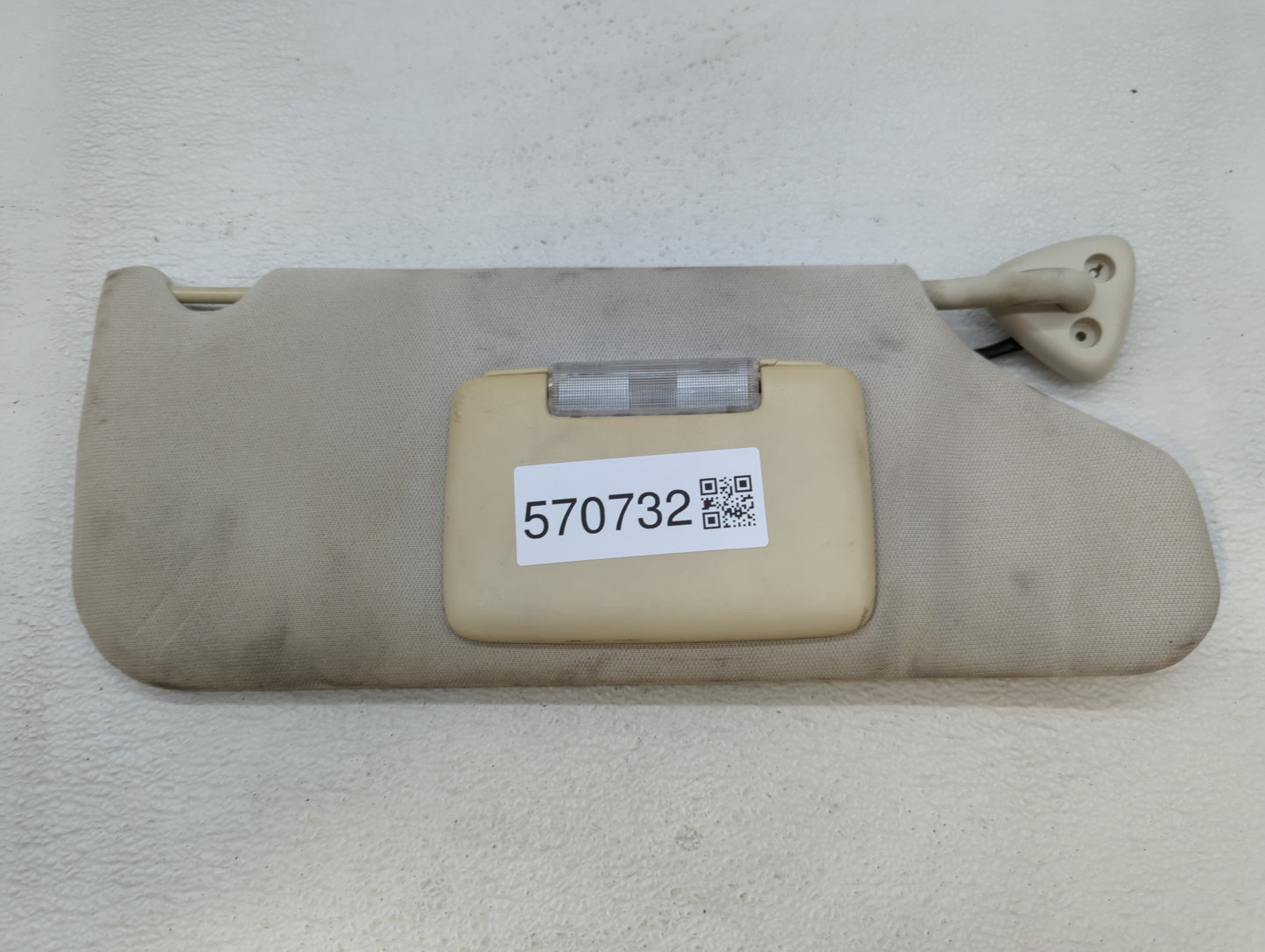 2008-2010 Chrysler 300 Sun Visor Shade Replacement Passenger Right Mirror Fits Fits 2008 2009 2010 OEM Used Auto Parts - Oem