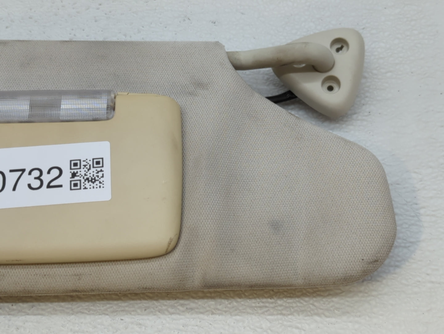 2008-2010 Chrysler 300 Sun Visor Shade Replacement Passenger Right Mirror Fits Fits 2008 2009 2010 OEM Used Auto Parts - Oem