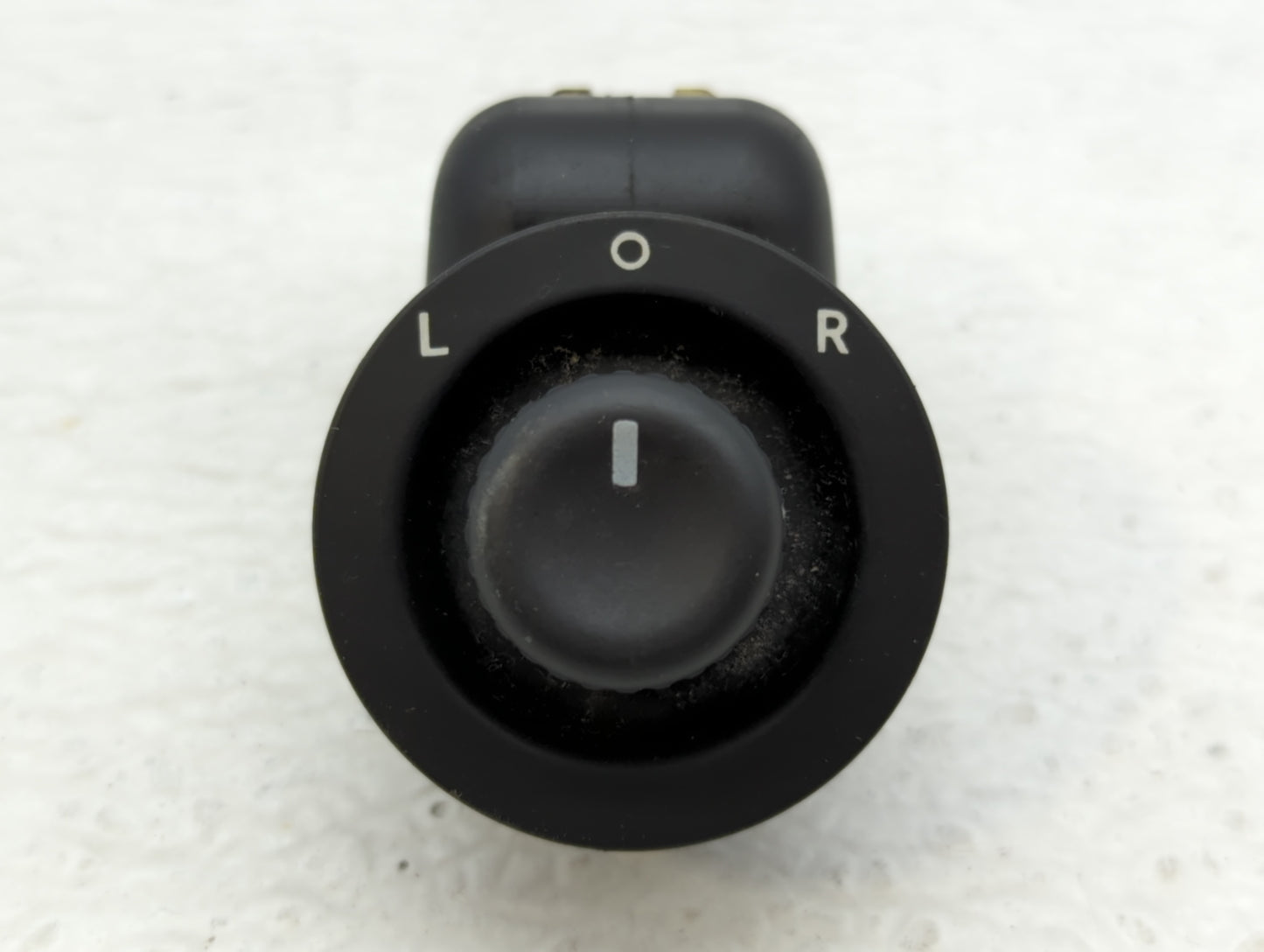 2005-2010 Chrysler 300 Master Power Window Switch Replacement Driver Side Left P/N:04602788AA Fits OEM Used Auto Parts - Oem