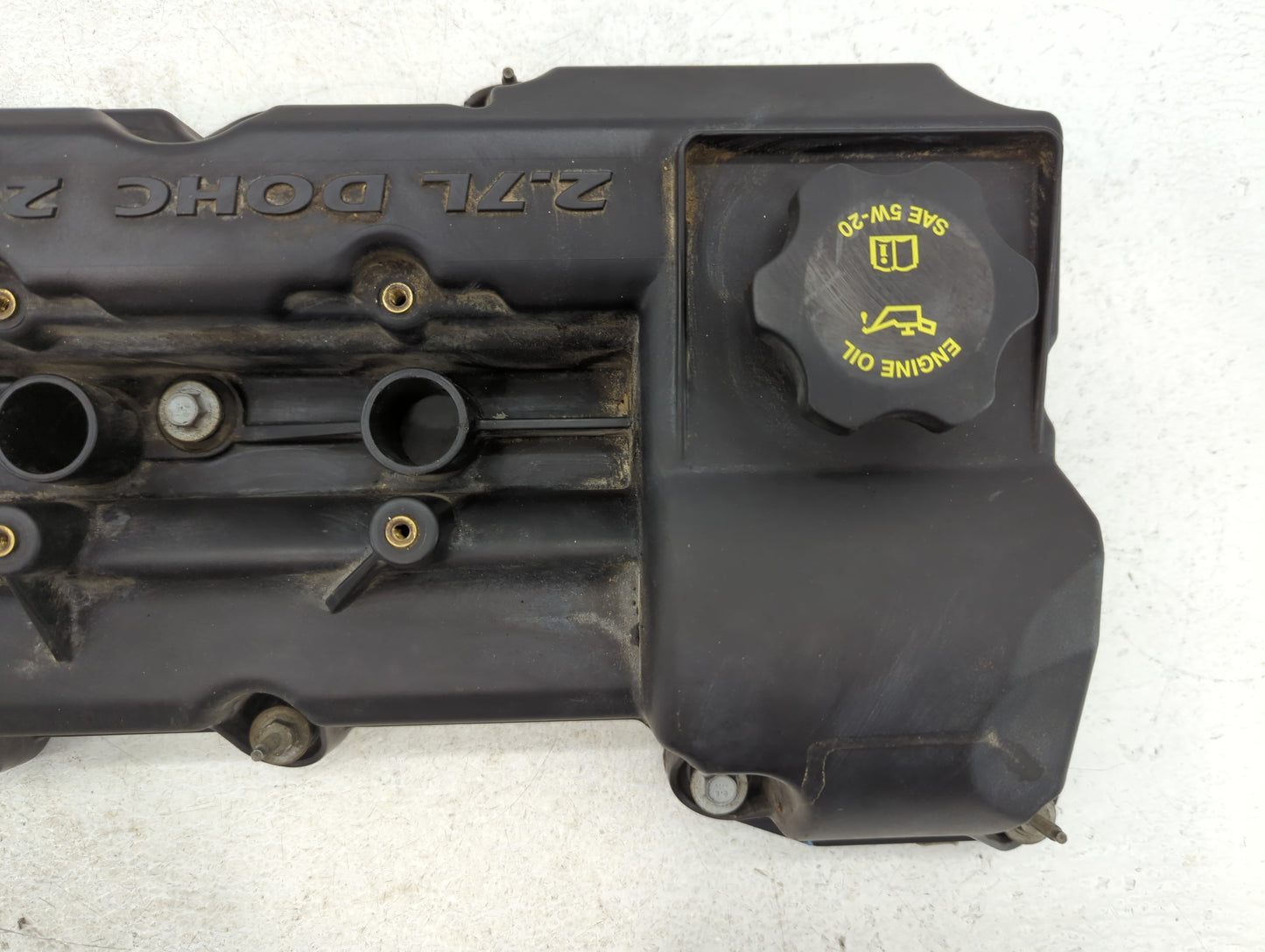 2010 Chrysler 300 Driver Left Cylinder Head Valve Cover Fits OEM Used Auto Parts - Oemusedautoparts1.com
