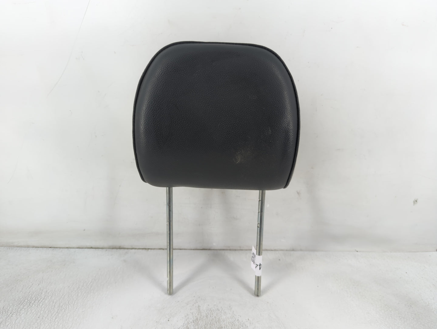 2008-2010 Chrysler 300 Headrest Head Rest Front Driver Passenger Seat Fits Fits 2008 2009 2010 OEM Used Auto Parts - Oemused
