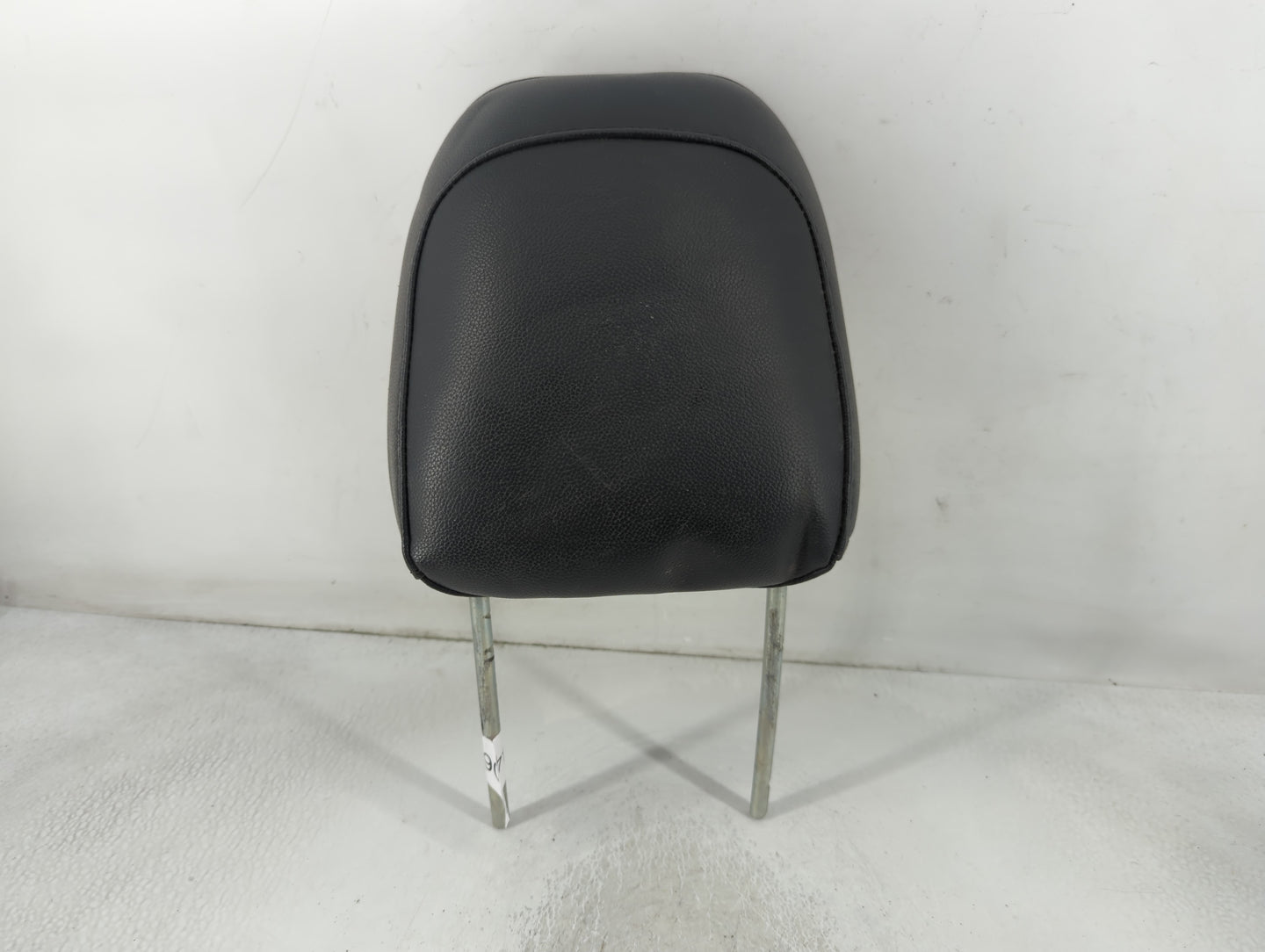 2008-2010 Chrysler 300 Headrest Head Rest Front Driver Passenger Seat Fits Fits 2008 2009 2010 OEM Used Auto Parts - Oemused