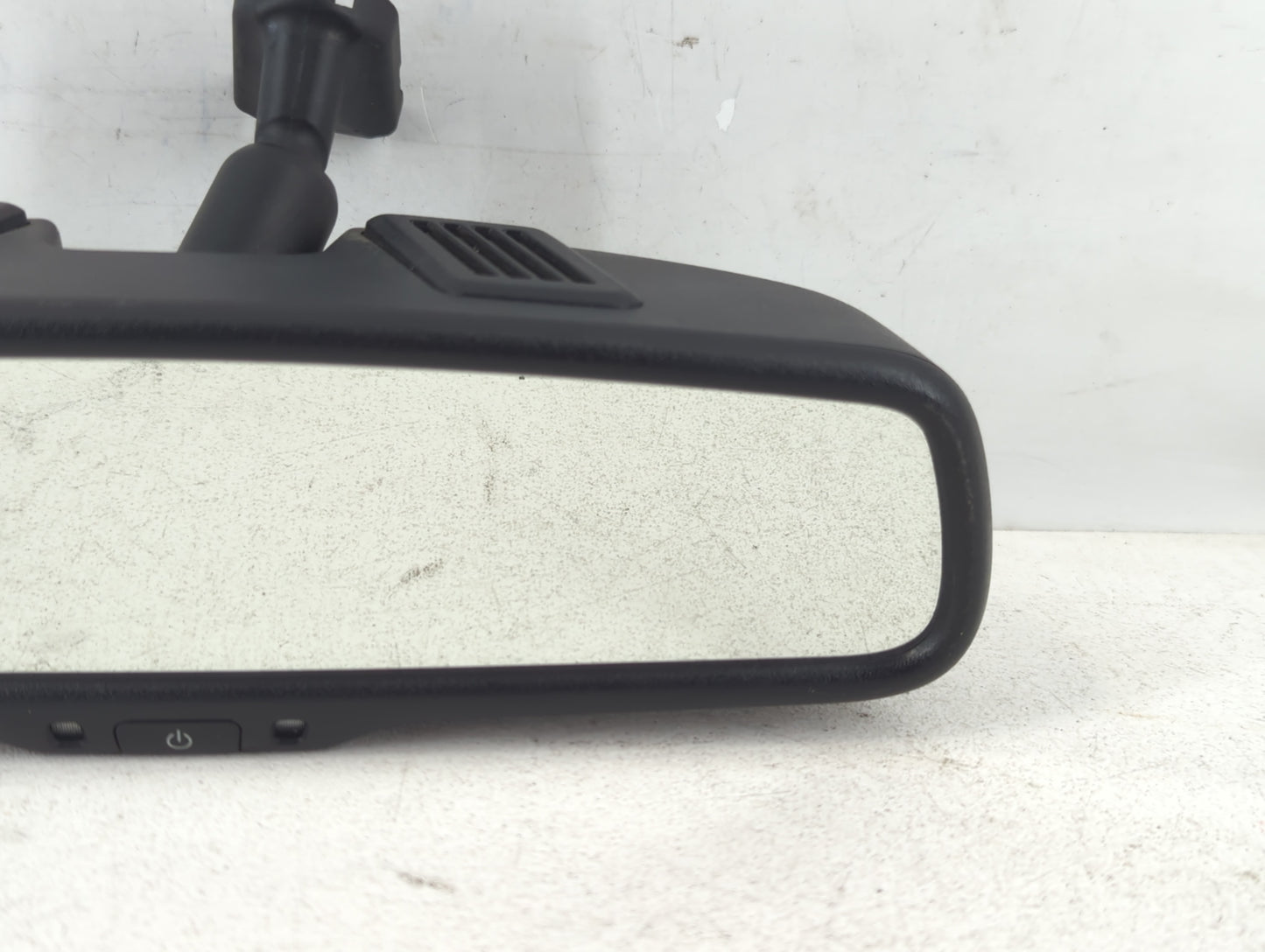 2005-2010 Chrysler 300 Interior Rear View Mirror Replacement OEM P/N:E11026130 Fits OEM Used Auto Parts - Oemusedautoparts1.