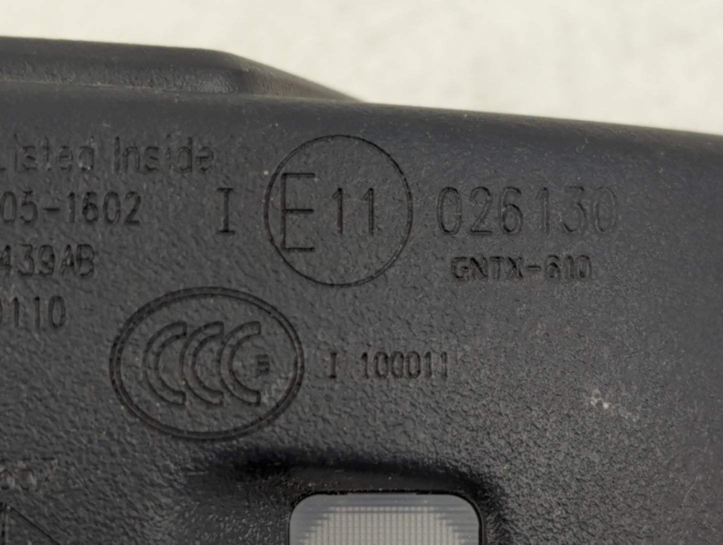 2005-2010 Chrysler 300 Interior Rear View Mirror Replacement OEM P/N:E11026130 Fits OEM Used Auto Parts - Oemusedautoparts1.