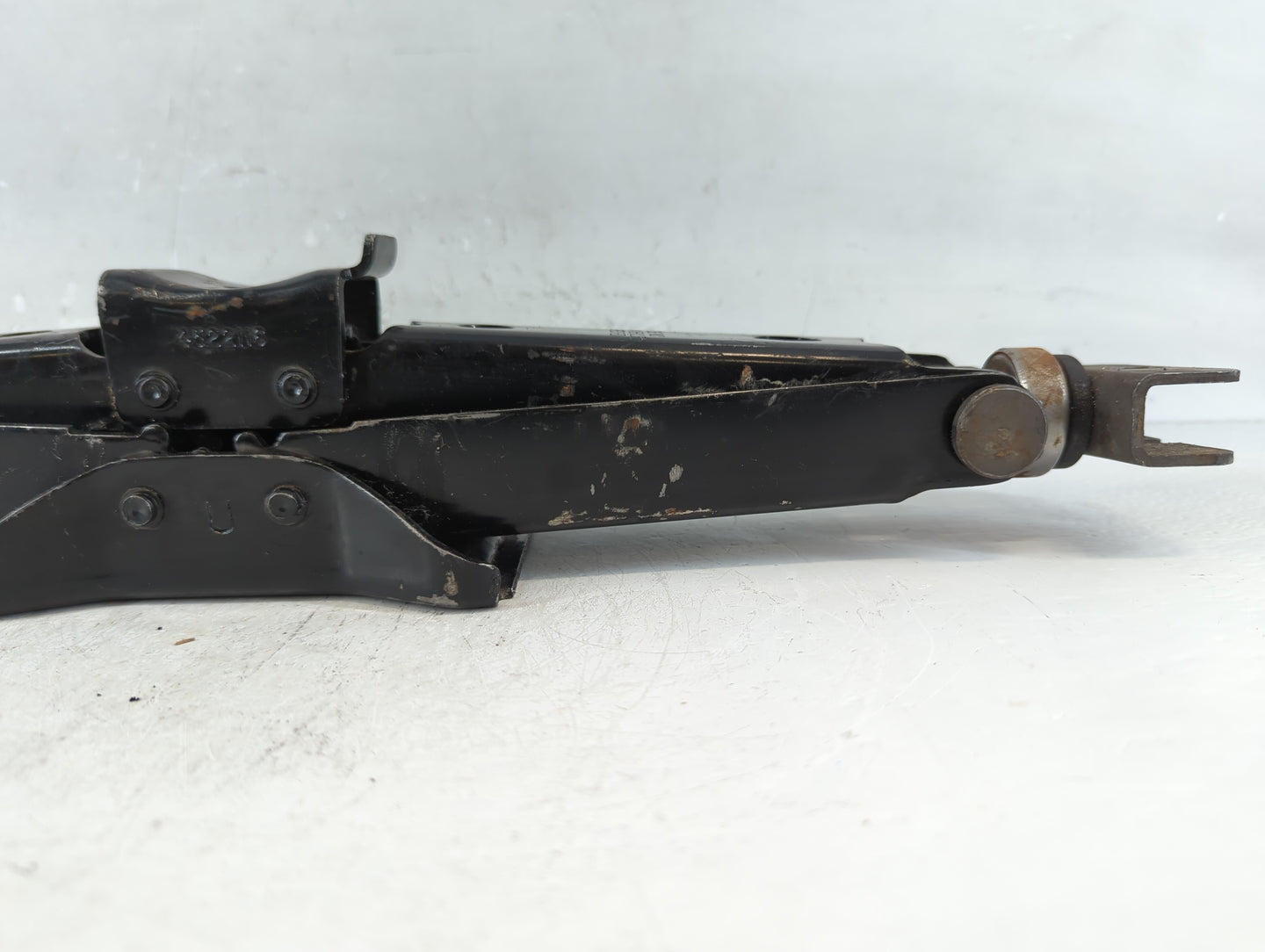2010 Chrysler 300 Spare Scissor Car Jack - Oemusedautoparts1.com