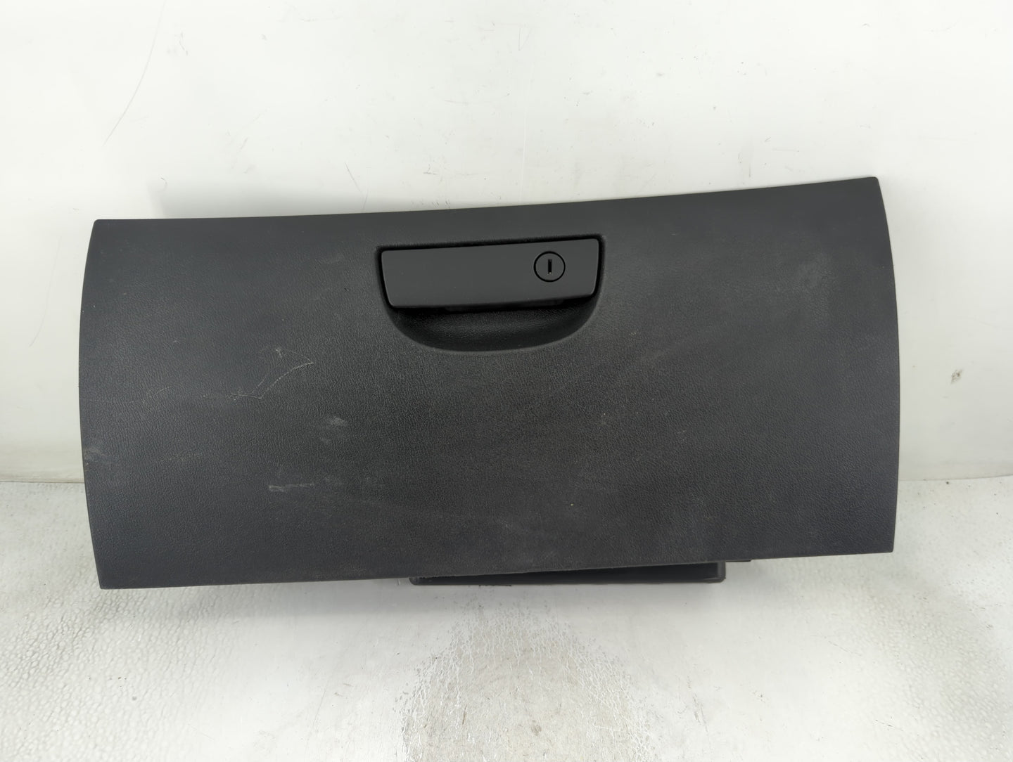 2010 Chrysler 300 Passenger Glove Box Door Storage Compartment - Oemusedautoparts1.com