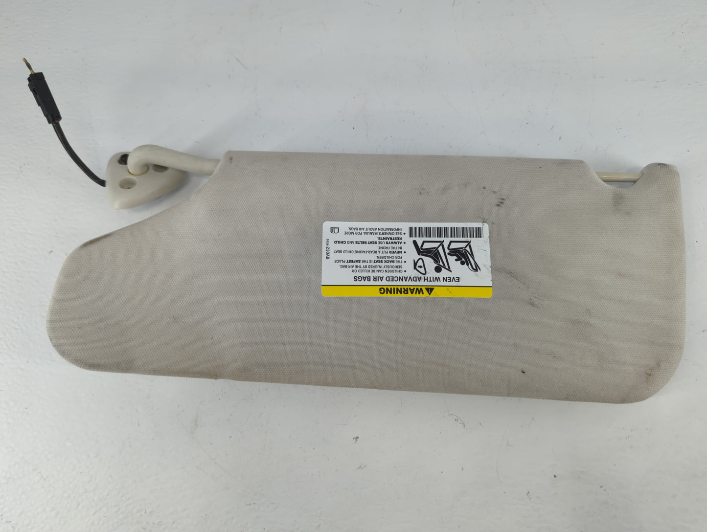 2008-2010 Chrysler 300 Sun Visor Shade Replacement Passenger Right Mirror Fits Fits 2008 2009 2010 OEM Used Auto Parts - Oem