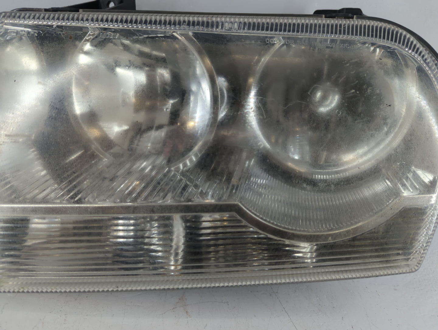 2008-2010 Chrysler 300 Driver Left Oem Head Light Headlight Lamp - Oemusedautoparts1.com