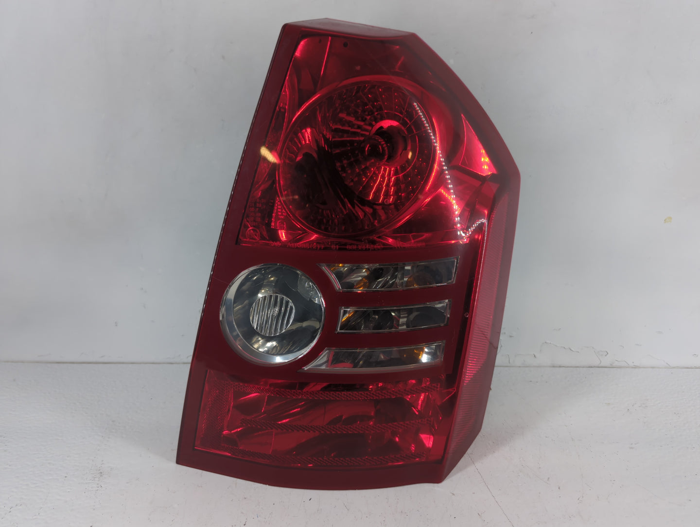 2008-2010 Chrysler 300 Tail Light Assembly Passenger Right OEM Fits Fits 2008 2009 2010 OEM Used Auto Parts - Oemusedautopar