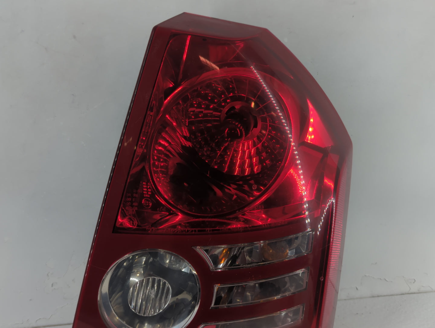 2008-2010 Chrysler 300 Tail Light Assembly Passenger Right OEM Fits Fits 2008 2009 2010 OEM Used Auto Parts - Oemusedautopar