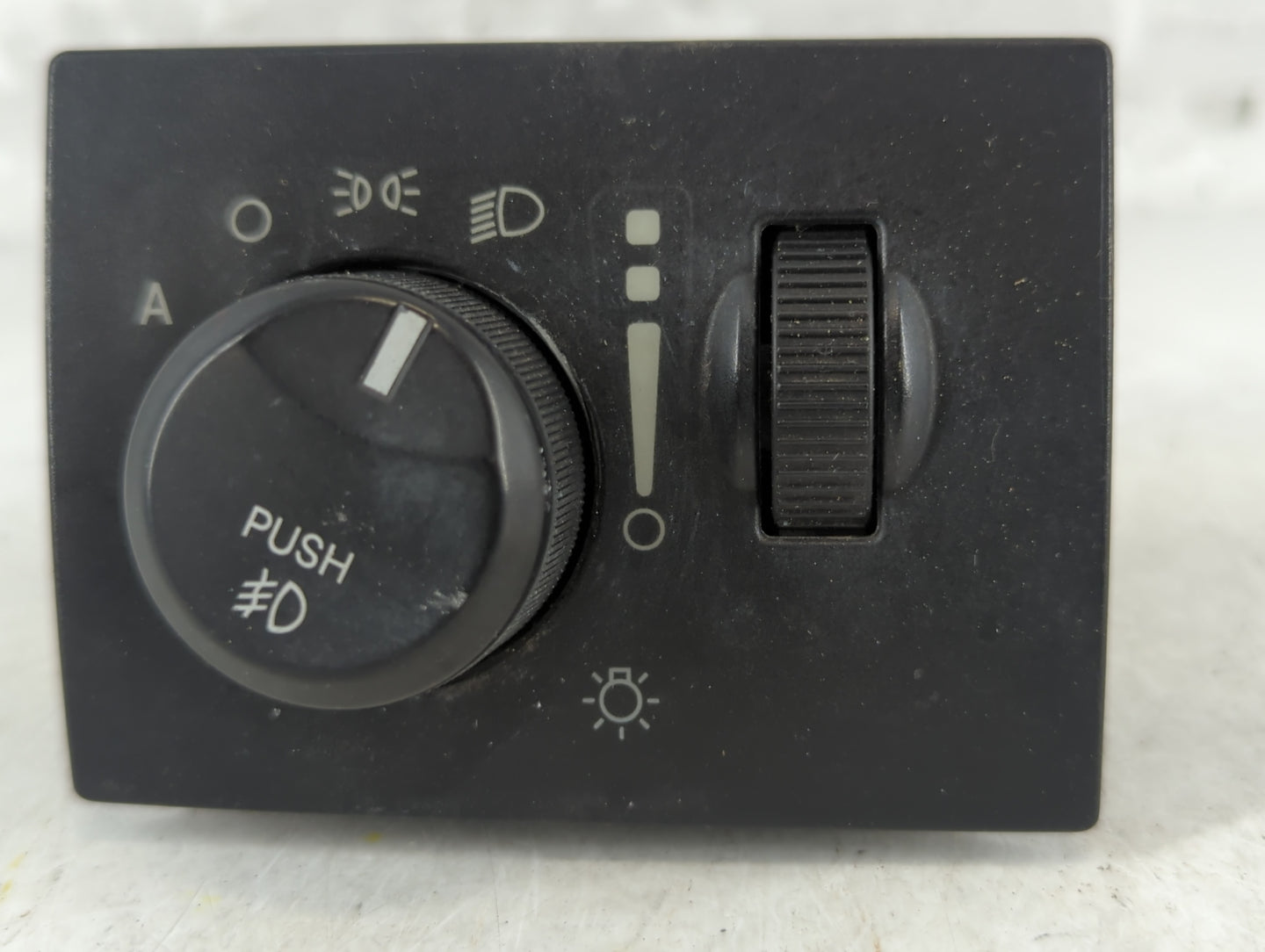 2005-2010 Chrysler 300 Headlight Head Light Switch Lamp Control - Oemusedautoparts1.com