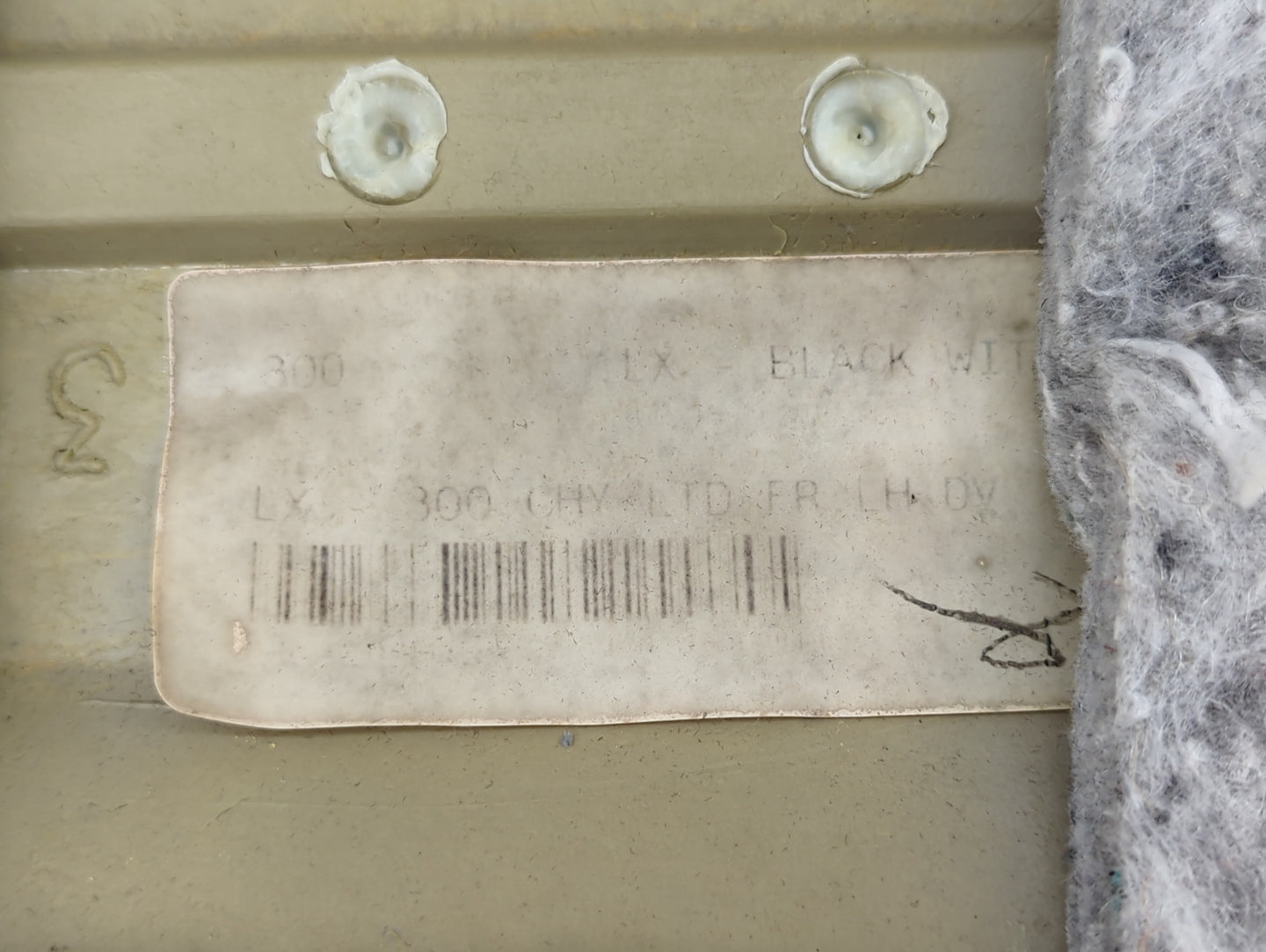 2010 Chrysler 300c Front Left Driver Interior Door Panel Trim - Oemusedautoparts1.com