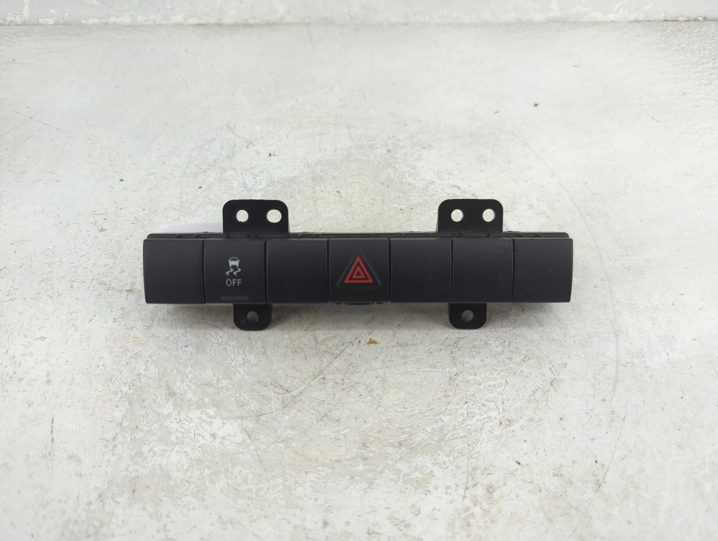 2010 Chrysler Caravan Hazard Switch - Oemusedautoparts1.com